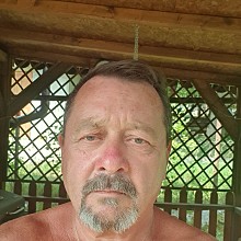 Muž, 64 rokov, Handlová